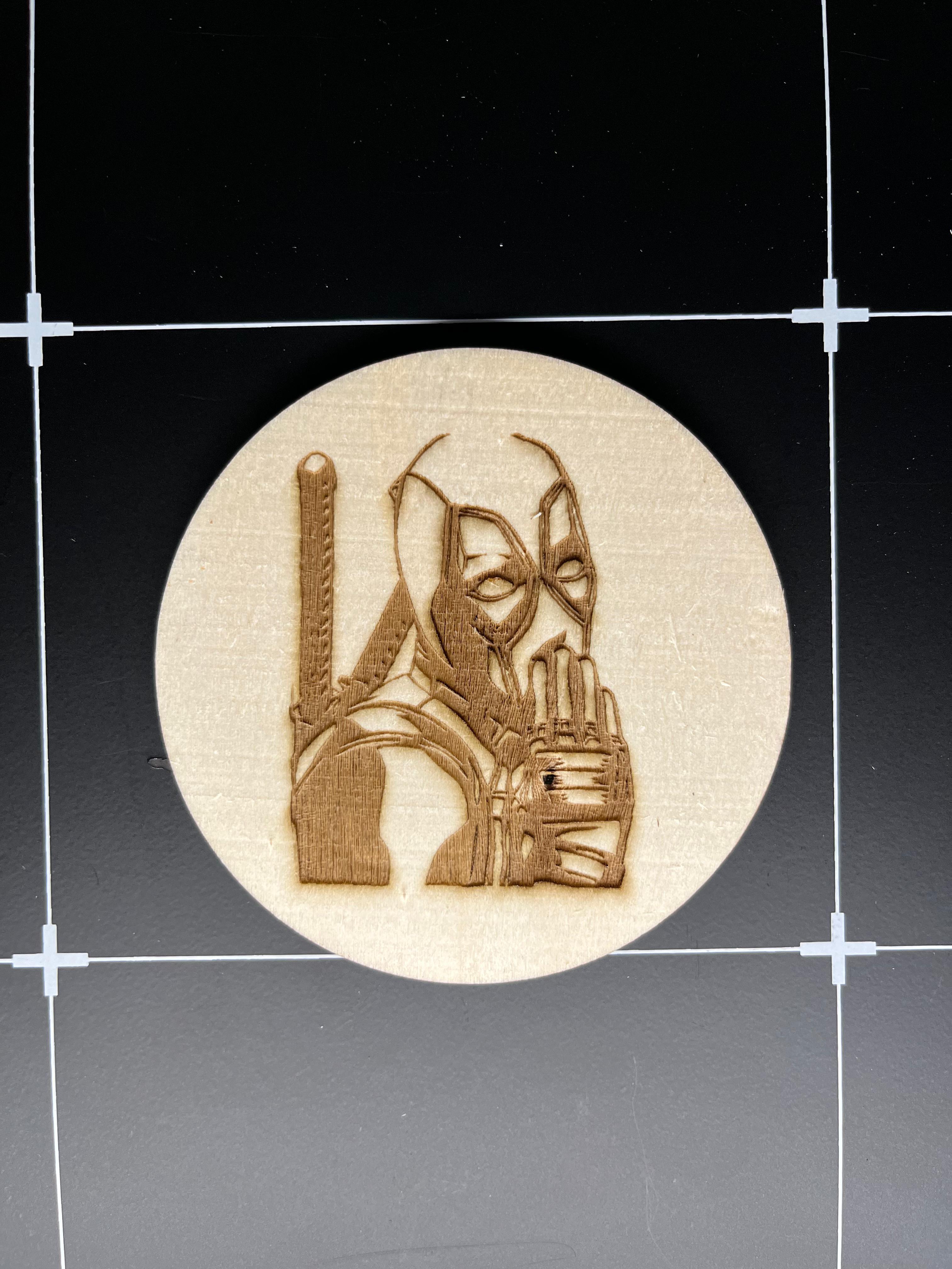 Deadpool karakterli ahşap bardak altlığı - lazer işleme hediye